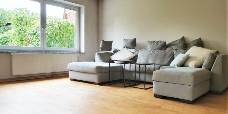 1.OG: Großzügiges Wohnzimmer