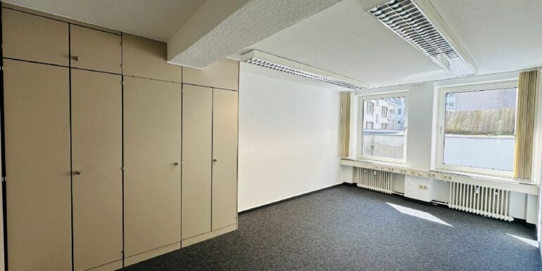 Büro-/Praxisfläche