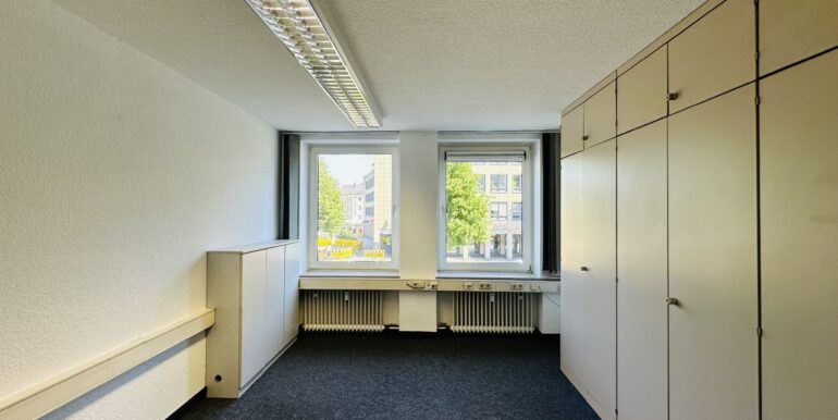 Büro-/Praxisfläche