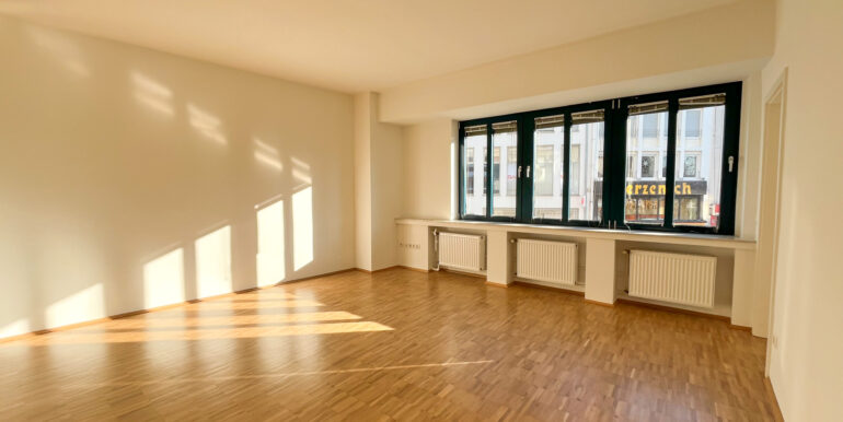 Büro 1