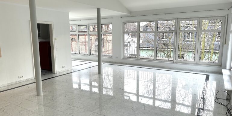 Wohnzimmer - Blick zum Essbereich