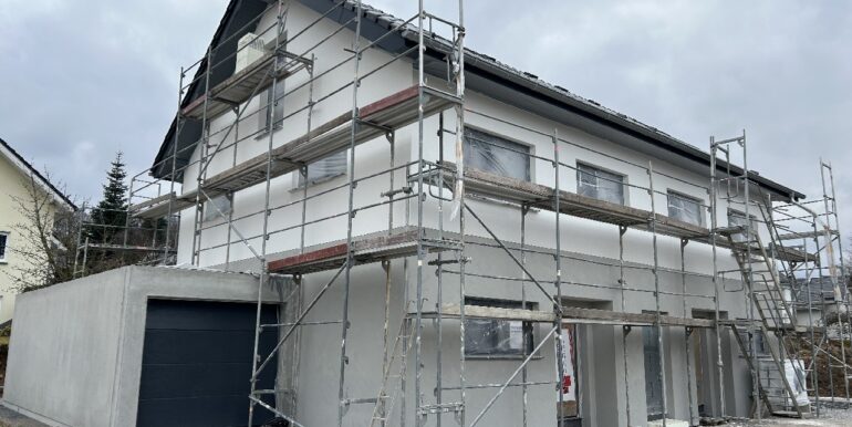 Doppelhaushälften im Bau