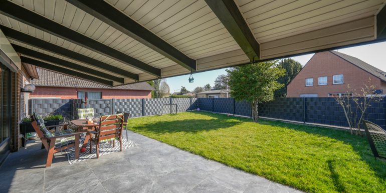 Überdachte Terrasse