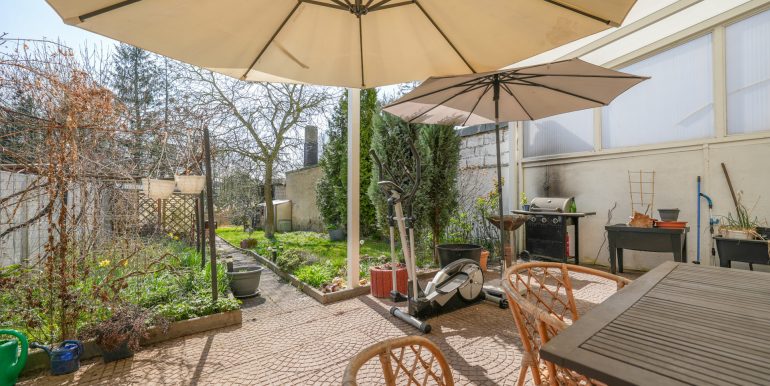 Überdachte Terrasse