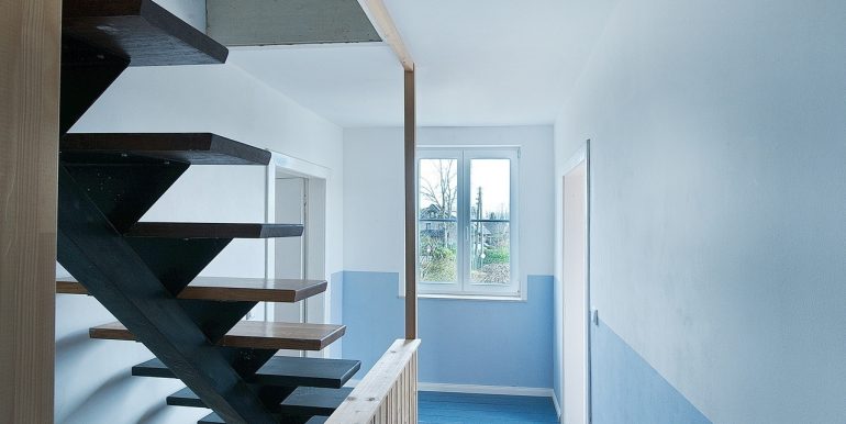 Treppe zum Dachgeschoss