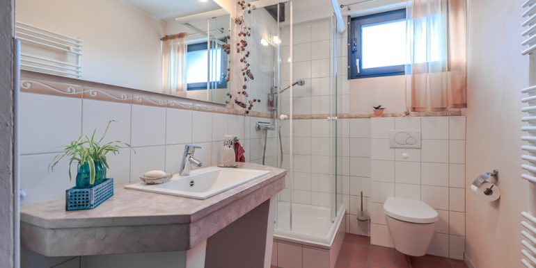 Badezimmer EG