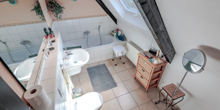 Badezimmer DG