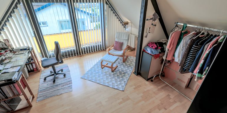 Schlafzimmer 2 DG