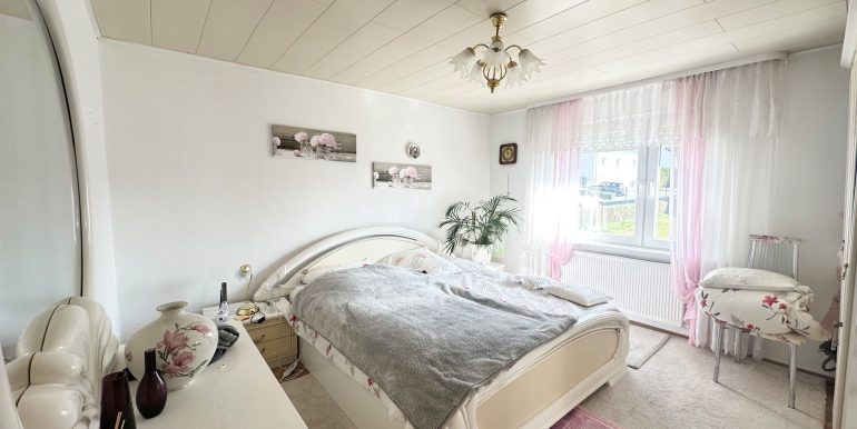 Schlafzimmer EG