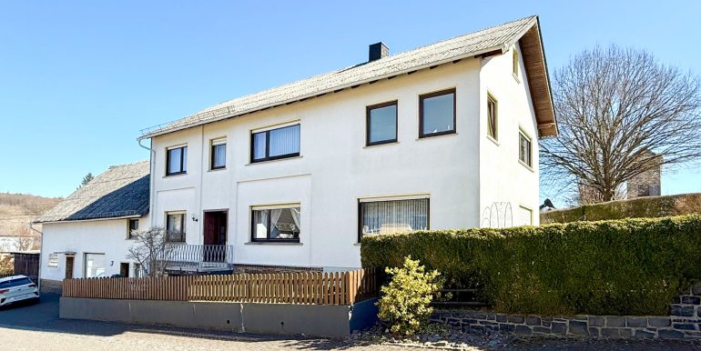 Straßenansicht