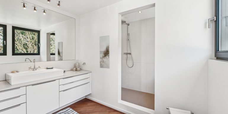 Badezimmer 1