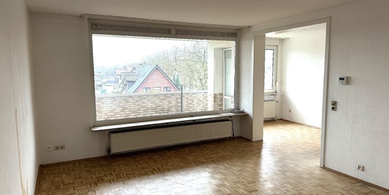 Wohnzimmer - Blick zum Esszimmer
