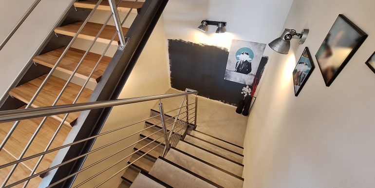 Treppe vom EG ins UG