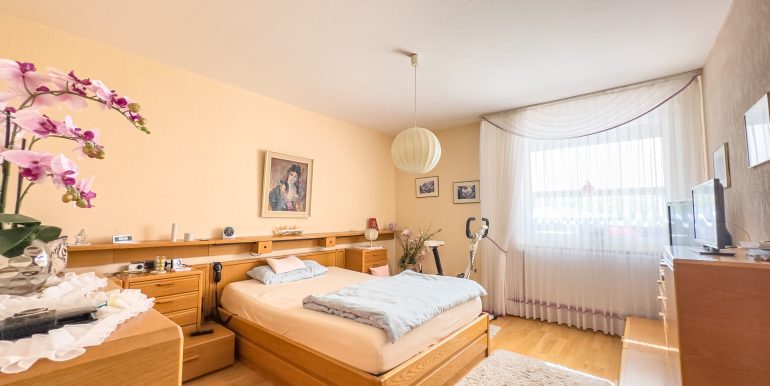 EG Schlafzimmer