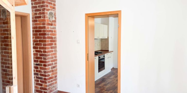 Durchgangszimmer mit Sauna EG