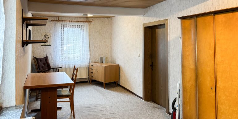 Durchgagszimmer EG