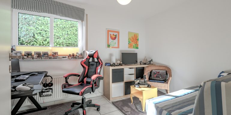 Arbeitszimmer EG