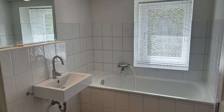 Badezimmer mit Wanne