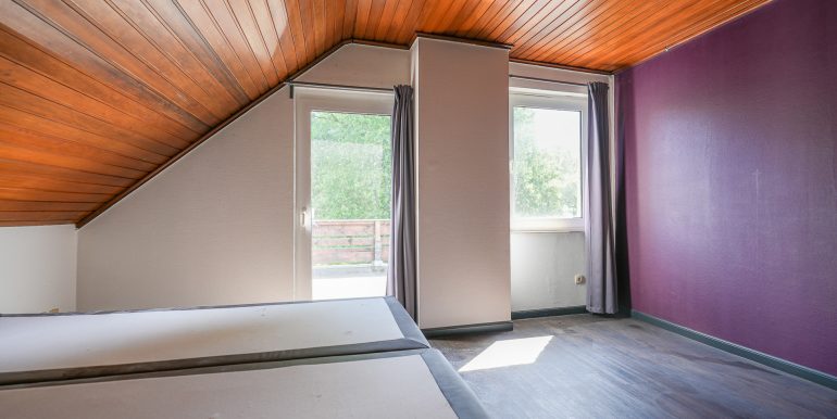 Räumlichkeit 8