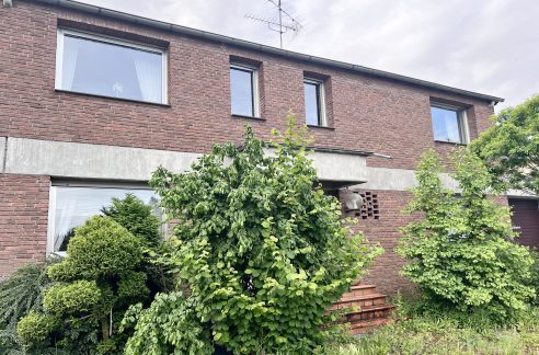 Straßenansicht