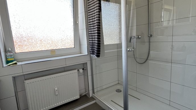 ...großer Dusche