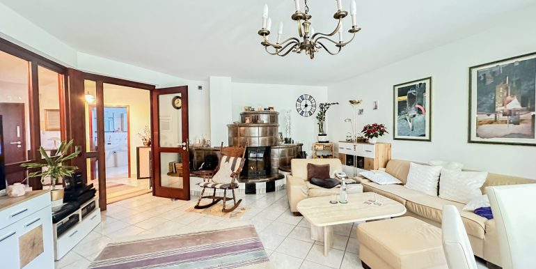 Wohn-/ Esszimmer EG Nr. 7a