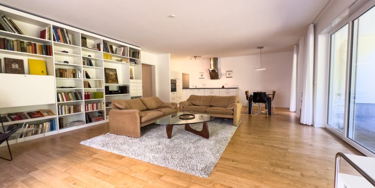 Wohnzimmer Richtung Küche