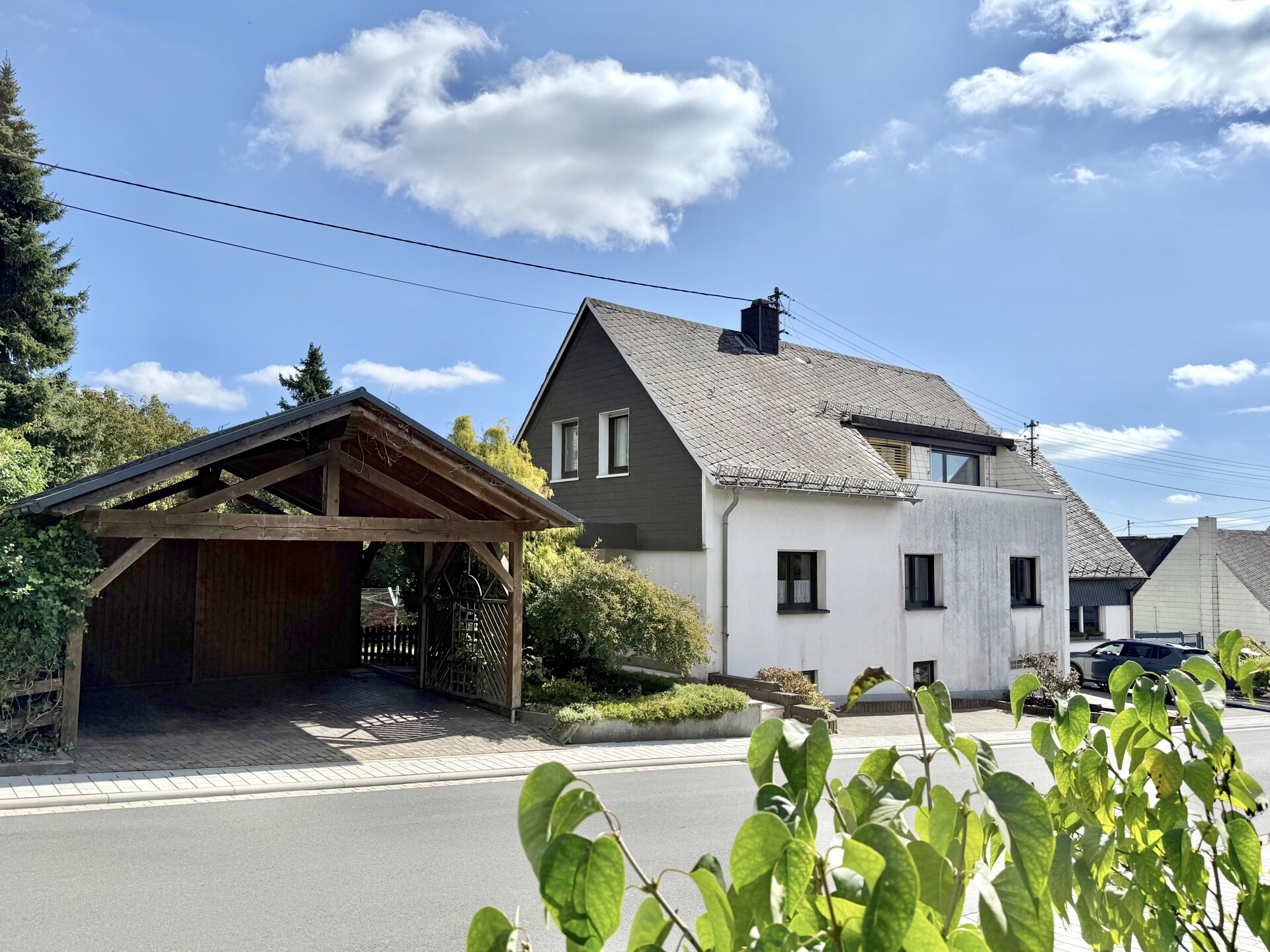 Traumhafter Ausblick, stadtnahe Lage: Einfamilienhaus für Paare & Kleinfamilien!