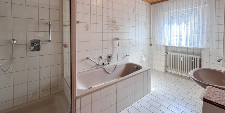 Badezimmer Erdgeschoss
