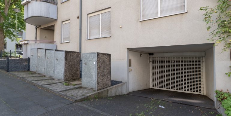 Tiefgaragenzufahrt