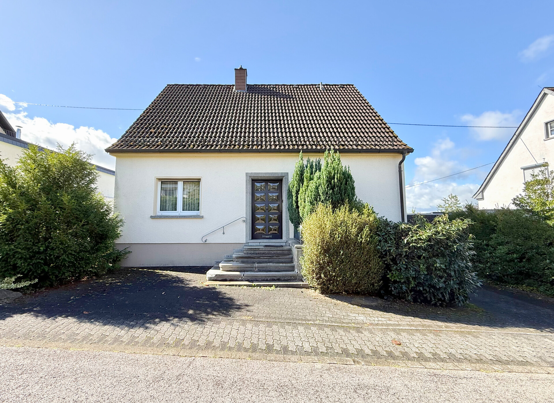 Gepflegtes Einfamilienhaus in Zentrumsnähe von Hachenburg!