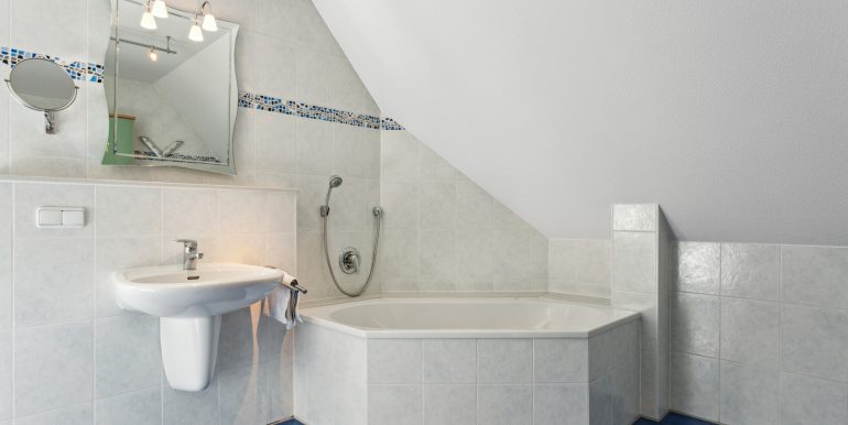 Badezimmer 2