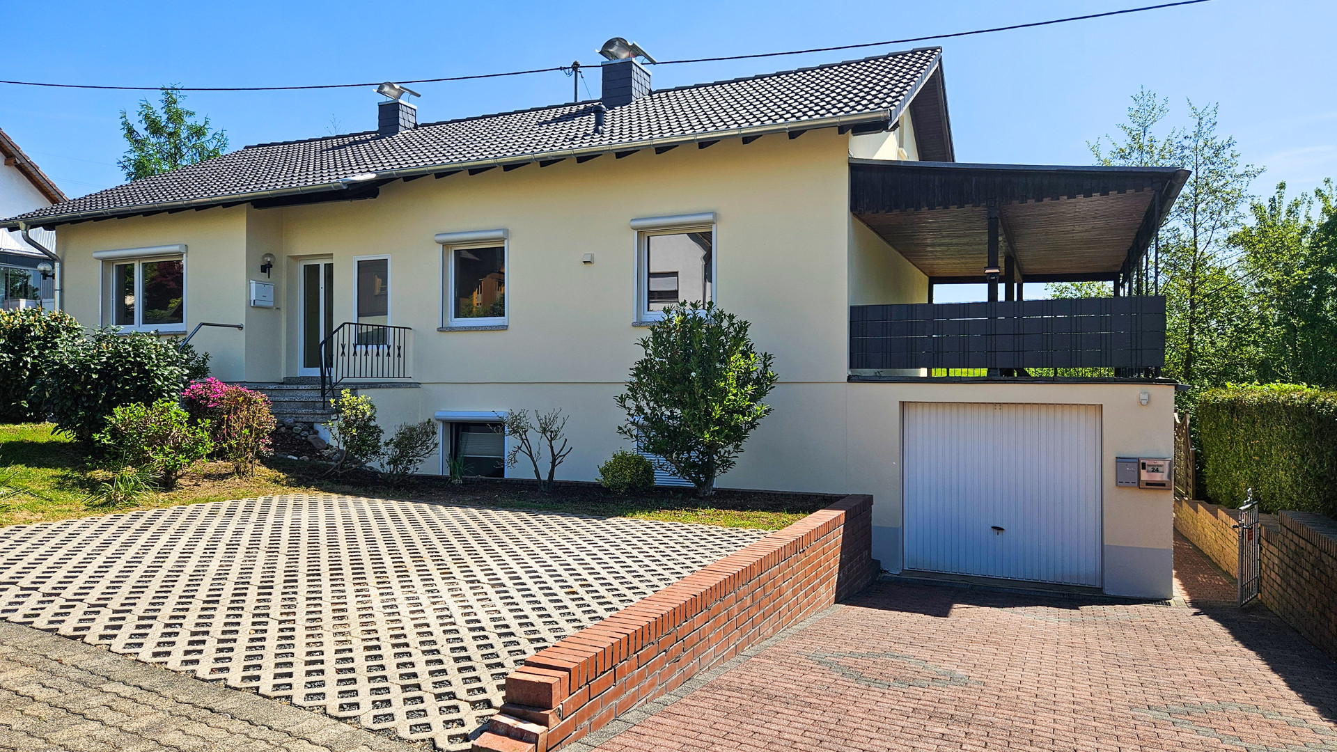 Modernisiertes Mehrgenerationenhaus als Kapitalanlage in ruhiger Lage von Eitorf!