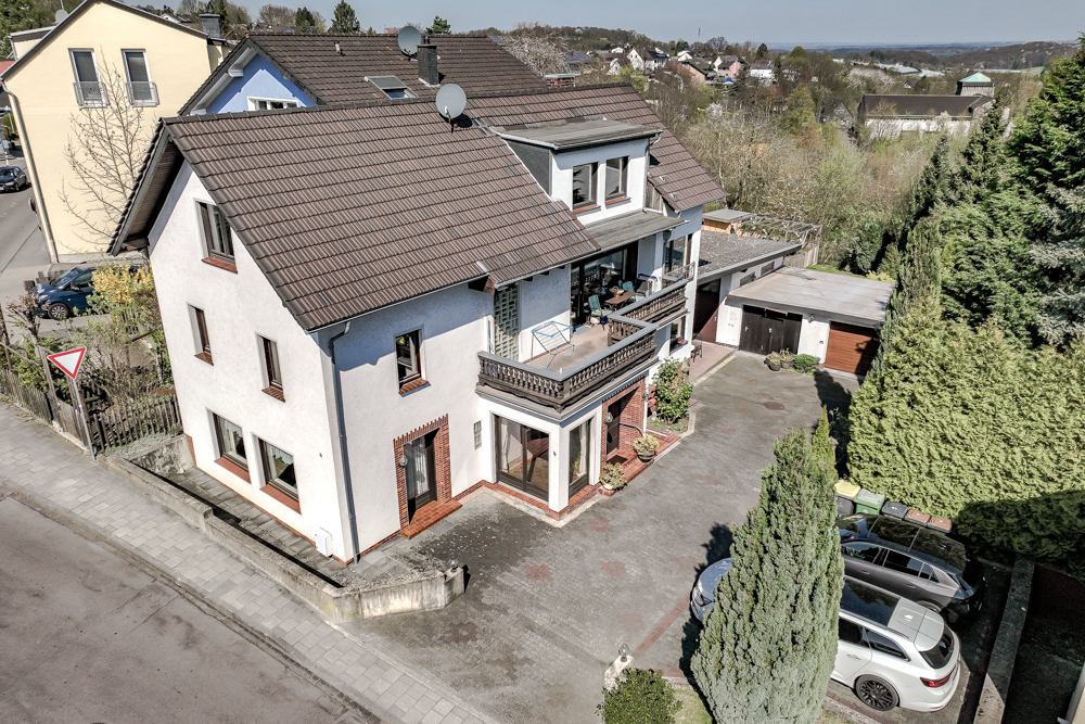 Charmantes Haus mit 9 Zimmern und tollem Garten. Viel Platz für Ihre Ideen! *PROVISIONSFREI*