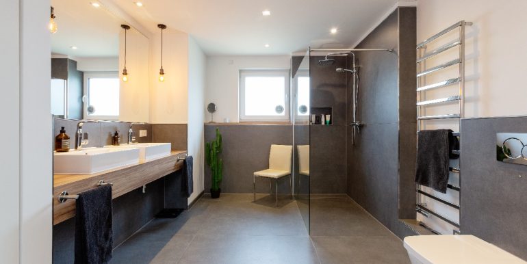 Elternbad im Staffelgeschoss