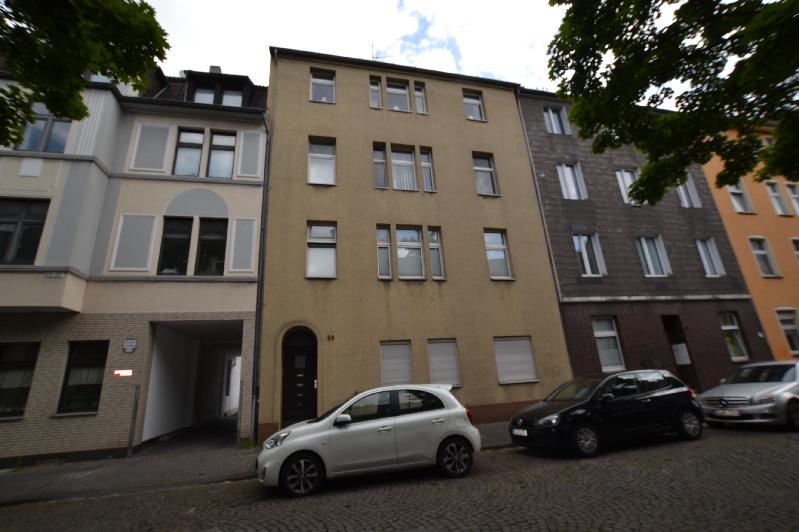 Duisburg Neudorf – Gepflegtes 4-Fam.Haus. Gute Rendite!