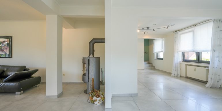 Offener Wohn Essbereich mit Zugang 2. OG