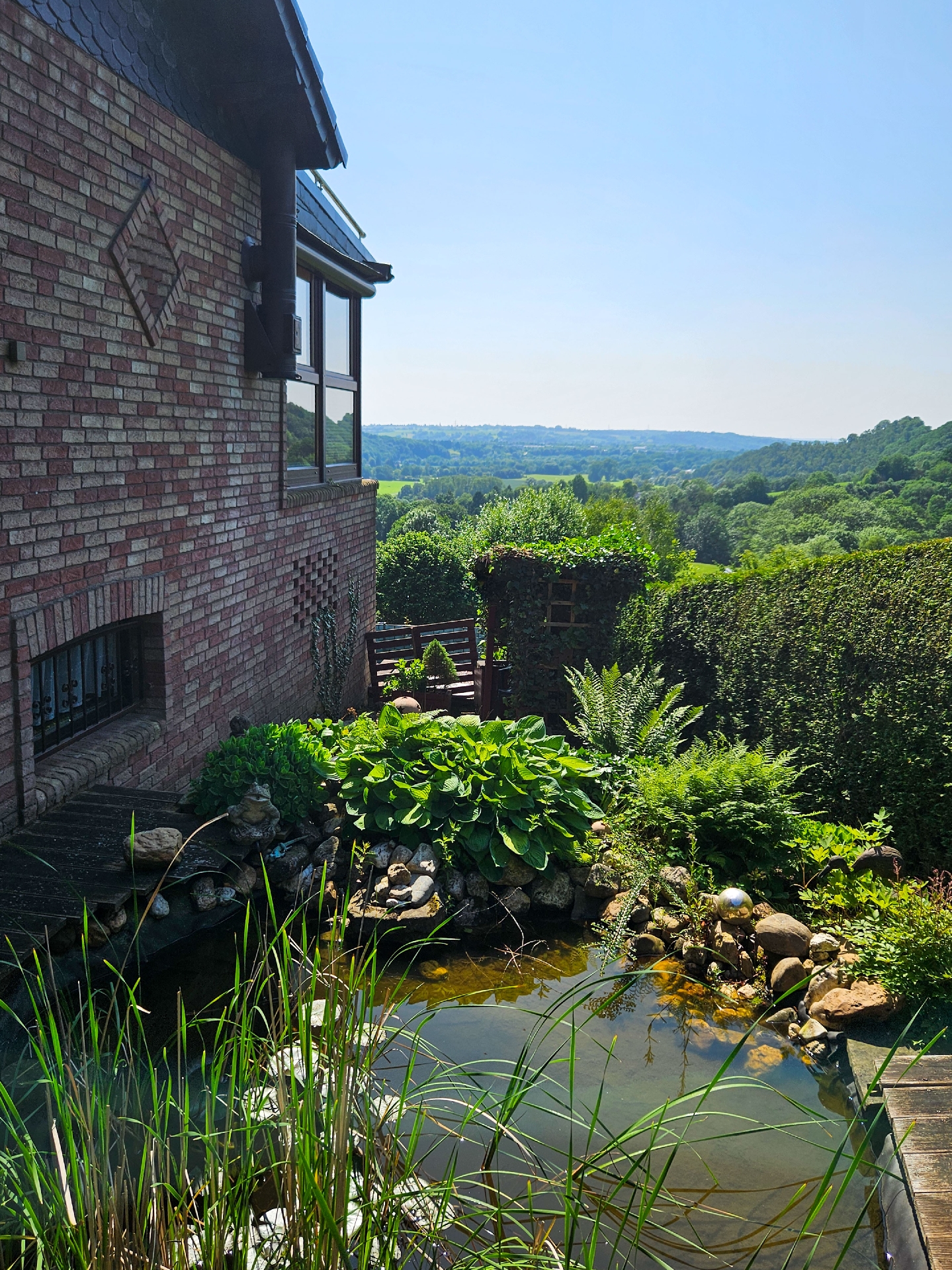 Traumhafte Höhenlage bei Hennef! Gepflegtes EFH mit Wintergarten, Kamin und Garage