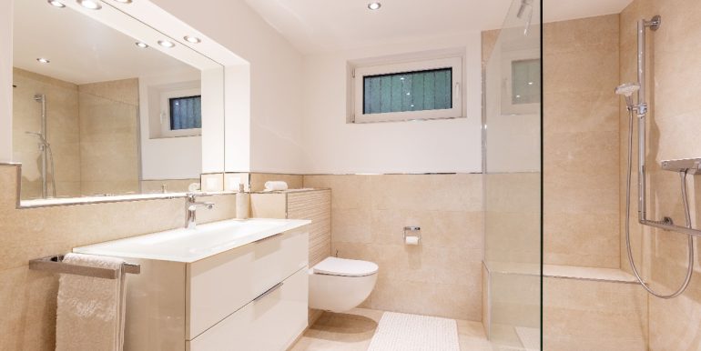 Duschbad im Gartengeschoss