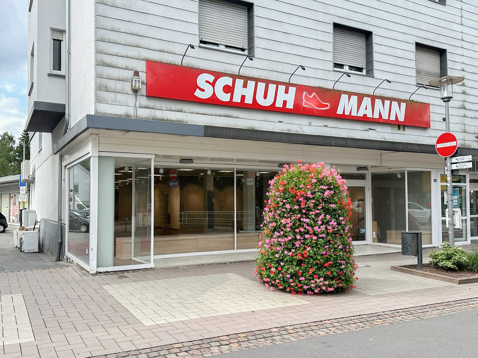 Große Gewerbefläche an der Altenkirchener-Fußgängerzone zu vermieten!