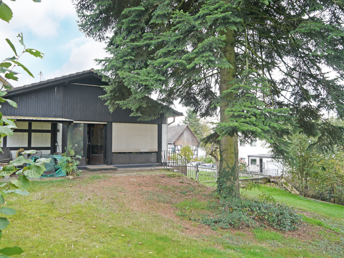 Handwerkerhaus mit Garten