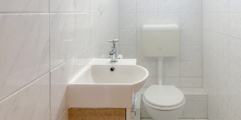 Gäste-WC mit Tageslicht