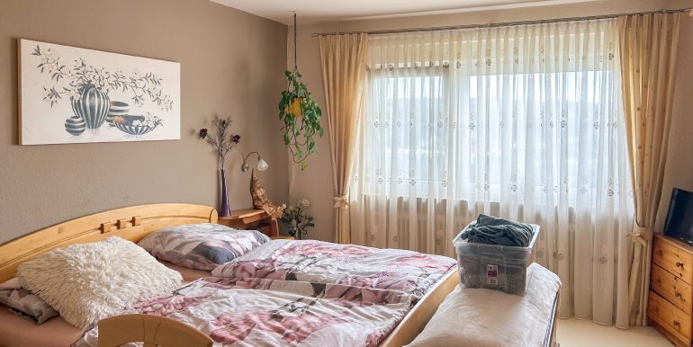 großes Schlafzimmer