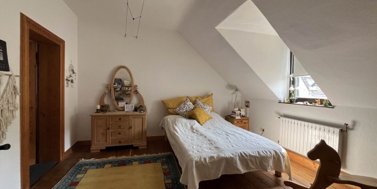 Schlafzimmer DG