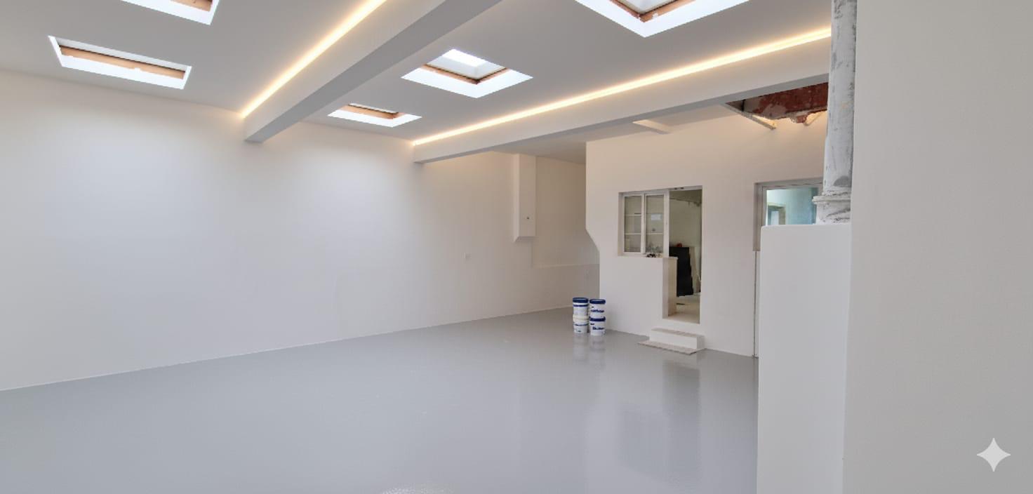 Düsseldorf-Oberbilk: Frisch sanierte Halle mit Büro + Lager!