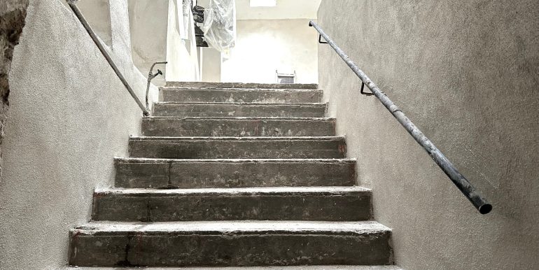 Treppenabgang zum Lager