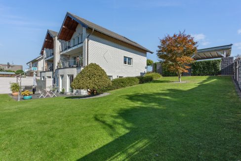 backbone_575005-A_049_HD