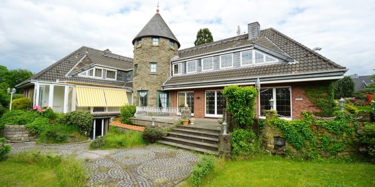 Issum-Sevelen: Großes Anwesen