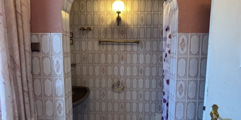 Badezimmer Ansicht 2