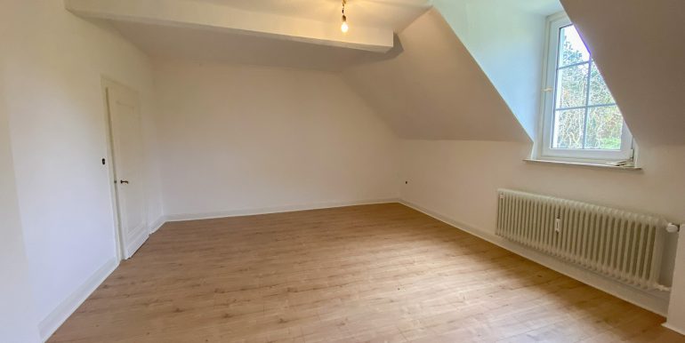 Großes Schlafzimmer